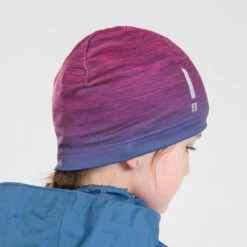 BONNET RUNNING ENFANT DEPERLANT - KIPRUN BEANY BLEU FONCE -Magasin D'Articles De Sport bonnet running enfant deperlant kiprun beany bleu fonce 3