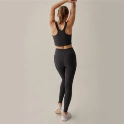 Brassière De Sport Jari Maintien Modéré Pour Femmes Black Limba -Magasin D'Articles De Sport brassiere de sport jari maintien modere pour femmes black limba 4