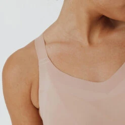 Kalenji BRASSIERE DE SPORT NUDE CONFORT MAINTIEN ELEVE 7 Kalenji BRASSIERE DE SPORT NUDE CONFORT MAINTIEN ELEVE -Magasin D'Articles De Sport brassiere de sport nude confort maintien eleve 2
