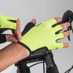 Gants Vélo Route 500 Jaune Fluo 8 Gants Vélo Route 500 Jaune Fluo -Magasin D'Articles De Sport gants velo route 500 jaune fluo 3