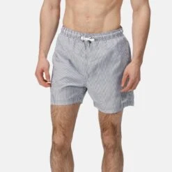 Regatta Loras Short De Bain Pour Homme - Marine 9 Regatta Loras Short De Bain Pour Homme - Marine -Magasin D'Articles De Sport loras short de bain pour homme marine 4