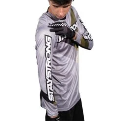Stay Strong Maillot BMX Manches Longues Staystrong - Chevron Gris/Camo -Magasin D'Articles De Sport maillot bmx manches longues staystrong chevron griscamo 2