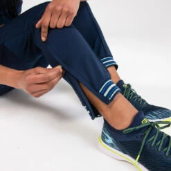 Kalenji PANTALON D'ATHLETISME ZIPPÉ FEMME BLEUE MARINE & CIEL -Magasin D'Articles De Sport pantalon dathletisme zippe femme bleue marine and ciel 4