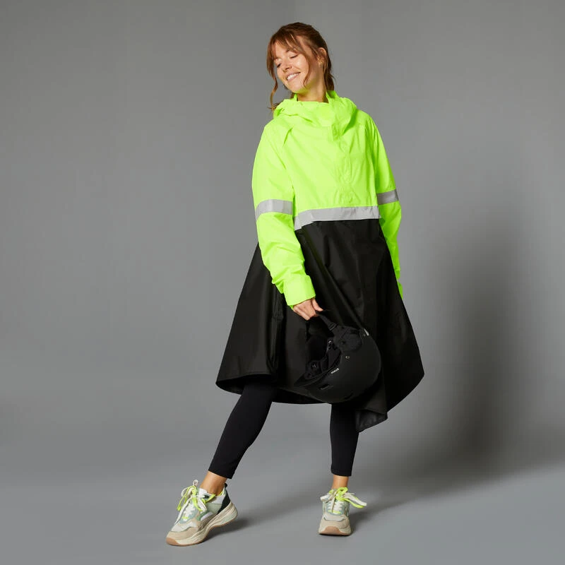 BTWIN PONCHO PLUIE VISIBILITE JOUR NUIT 560 NOIR JAUNE FLUO 2 BTWIN PONCHO PLUIE VISIBILITE JOUR NUIT 560 NOIR JAUNE FLUO – Image 2