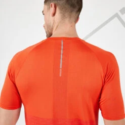 T-SHIRT RUNNING HOMME RESPIRANT KIPRUN CARE ROUGE EDITION LIMITEE -Magasin D'Articles De Sport t shirt running homme respirant kiprun care rouge edition limitee 3