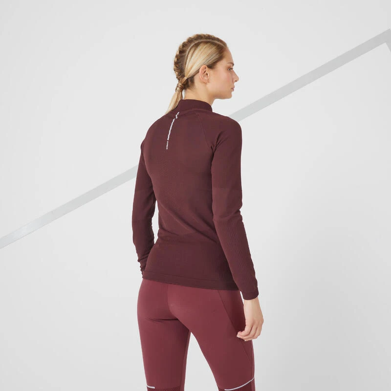 TEE SHIRT MANCHES LONGUES RUNNING SANS COUTURES FEMME - KIPRUN SKINCARE BORDEAUX 3 TEE SHIRT MANCHES LONGUES RUNNING SANS COUTURES FEMME - KIPRUN SKINCARE BORDEAUX – Image 3