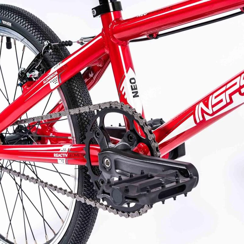 Vélo BMX Cruiser Inspyre - Neo Rouge 4 Vélo BMX Cruiser Inspyre - Neo Rouge – Image 4