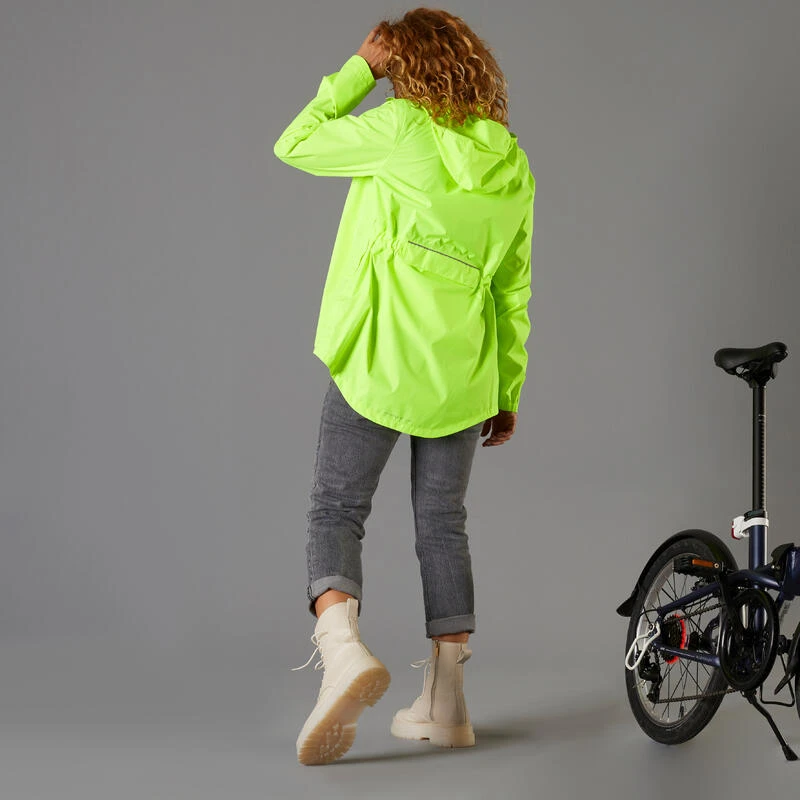 BTWIN VESTE PLUIE VELO VILLE FEMME 120 JAUNE FLUO CERTIFIÉE EPI VISIBILITÉ JOUR 2 BTWIN VESTE PLUIE VELO VILLE FEMME 120 JAUNE FLUO CERTIFIÉE EPI VISIBILITÉ JOUR – Image 2