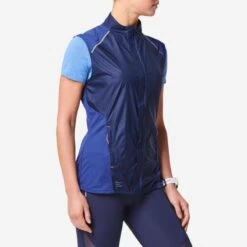VESTE RUNNING FEMME SANS MANCHE KIPRUN LIGHT BLEU MARINE